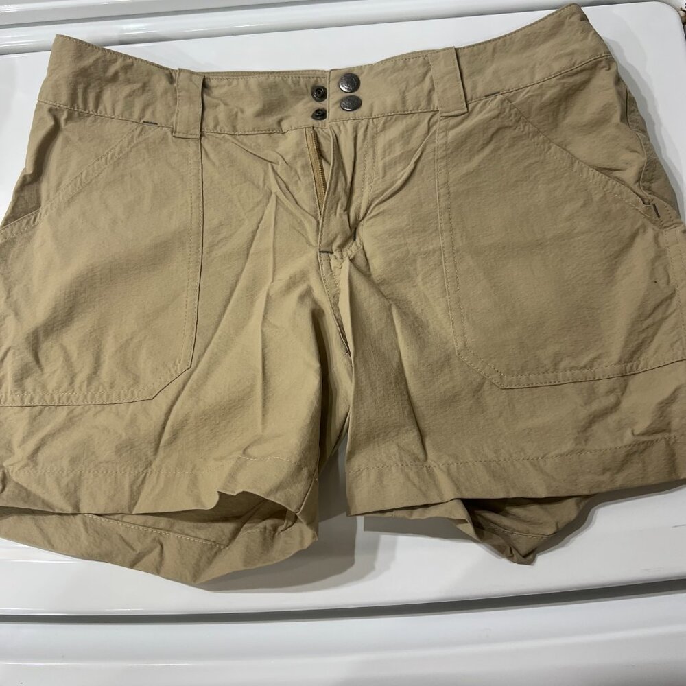 Patagonia Wm 6 Khaki Nylon Hiking Shorts 5" Inseam Outdoor Camping Adventure